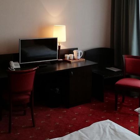 Hotel San Remo ズギェシ エクステリア 写真