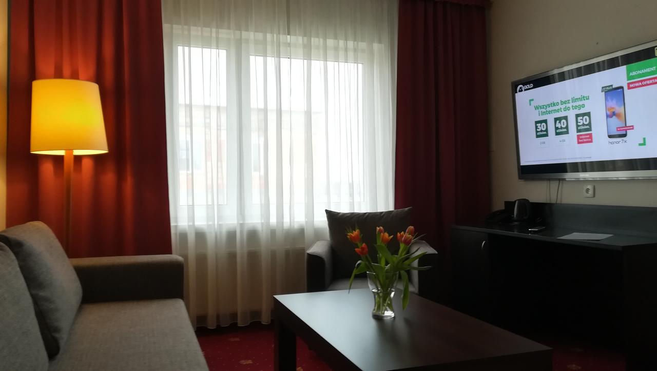 Hotel San Remo ズギェシ エクステリア 写真