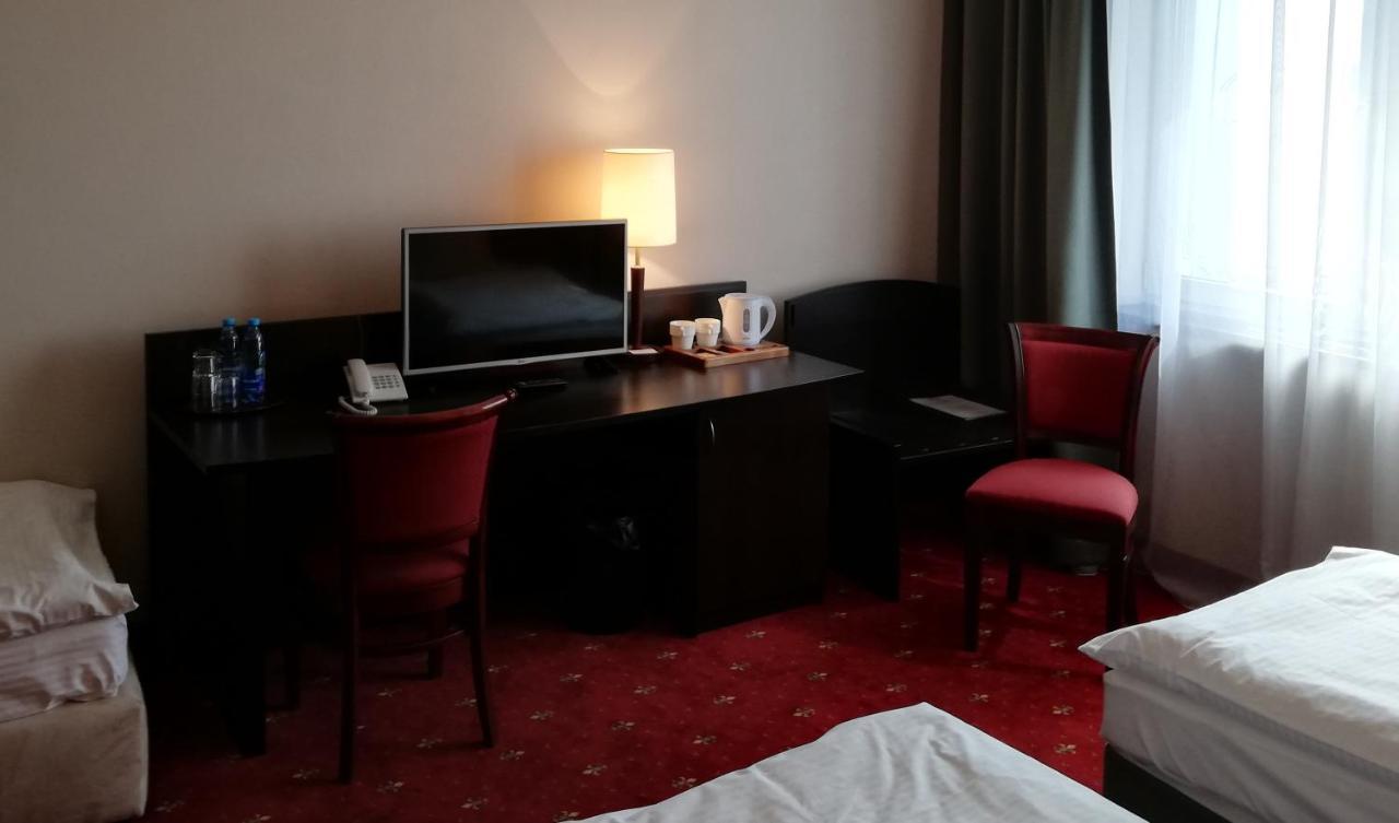 Hotel San Remo ズギェシ エクステリア 写真